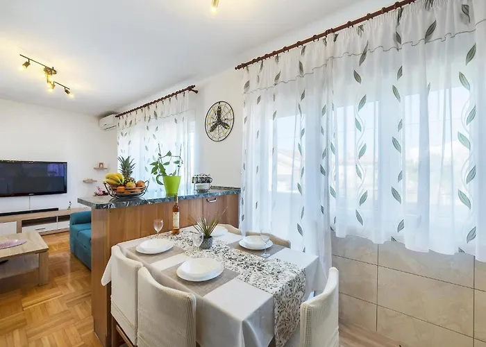 Magno Mare Apartment Pula